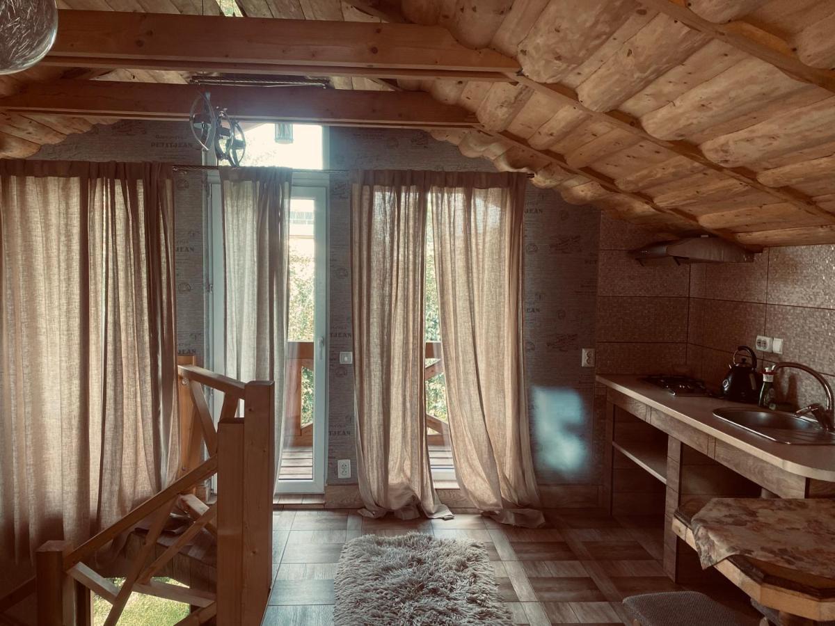 Forest House Yasinya